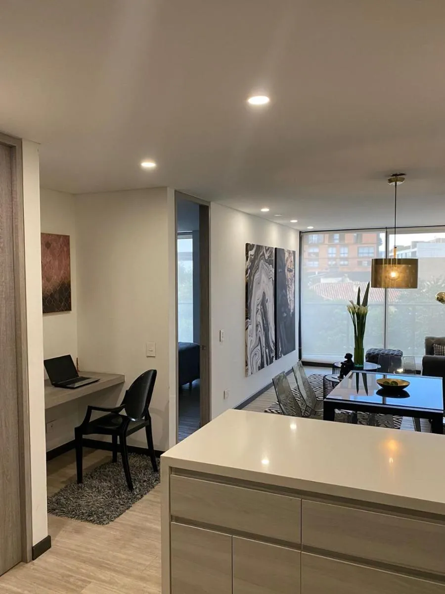 Image 3 of Hermoso elegante moderno