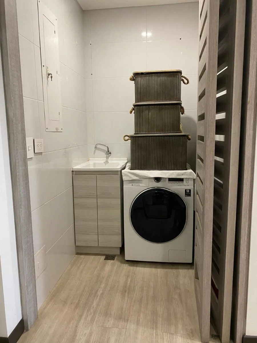 Image 6 of Hermoso elegante moderno
