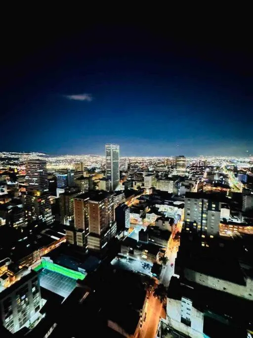 Image 5 of Hermoso y acogedor apto piso 32 para estrenar