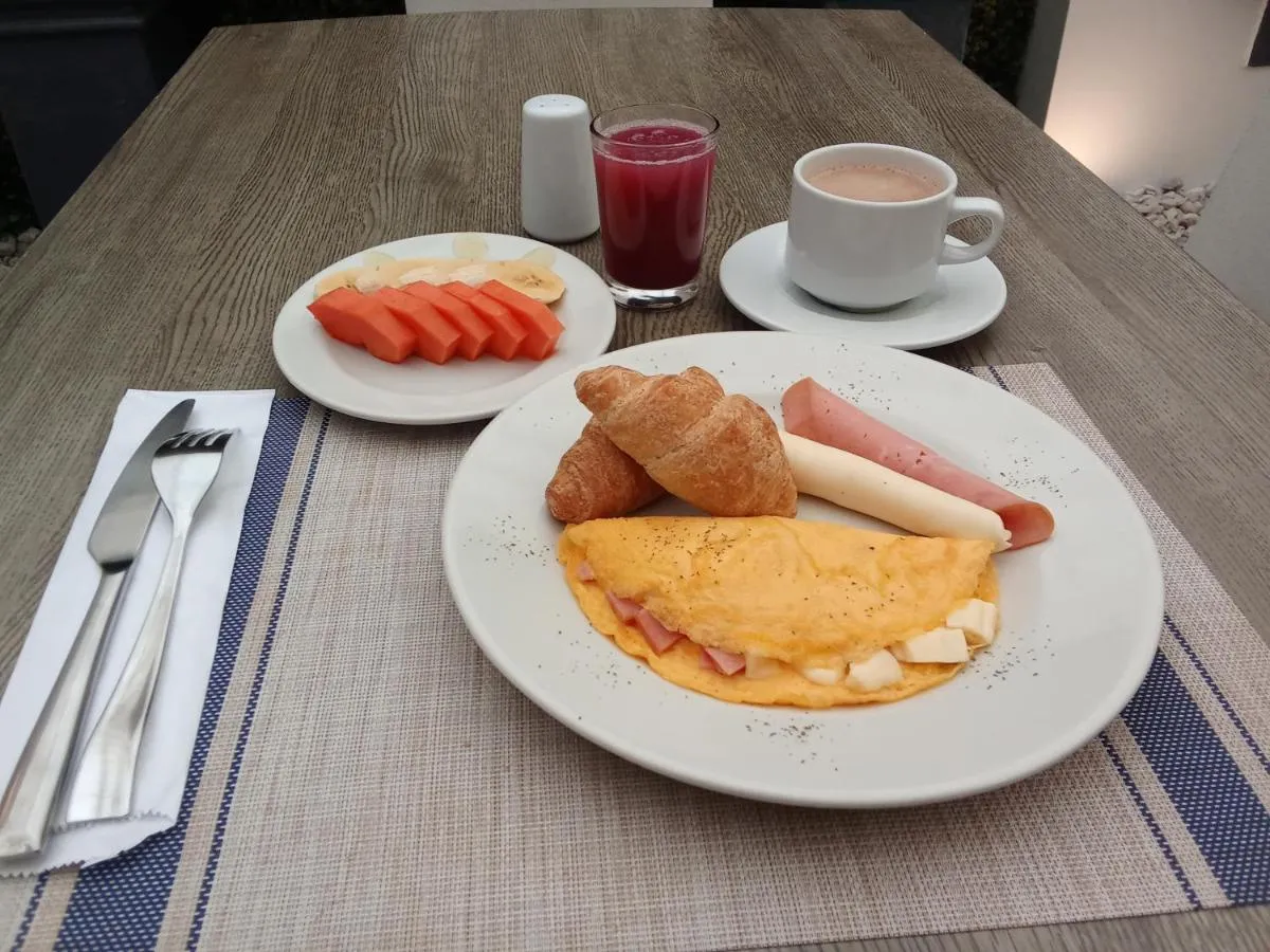 Image 2 of Hotel Castellana 95