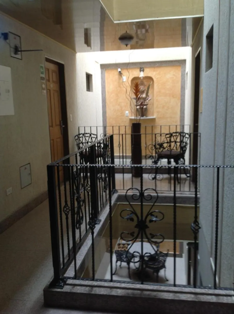 Image 4 of Hotel Castellana Inn