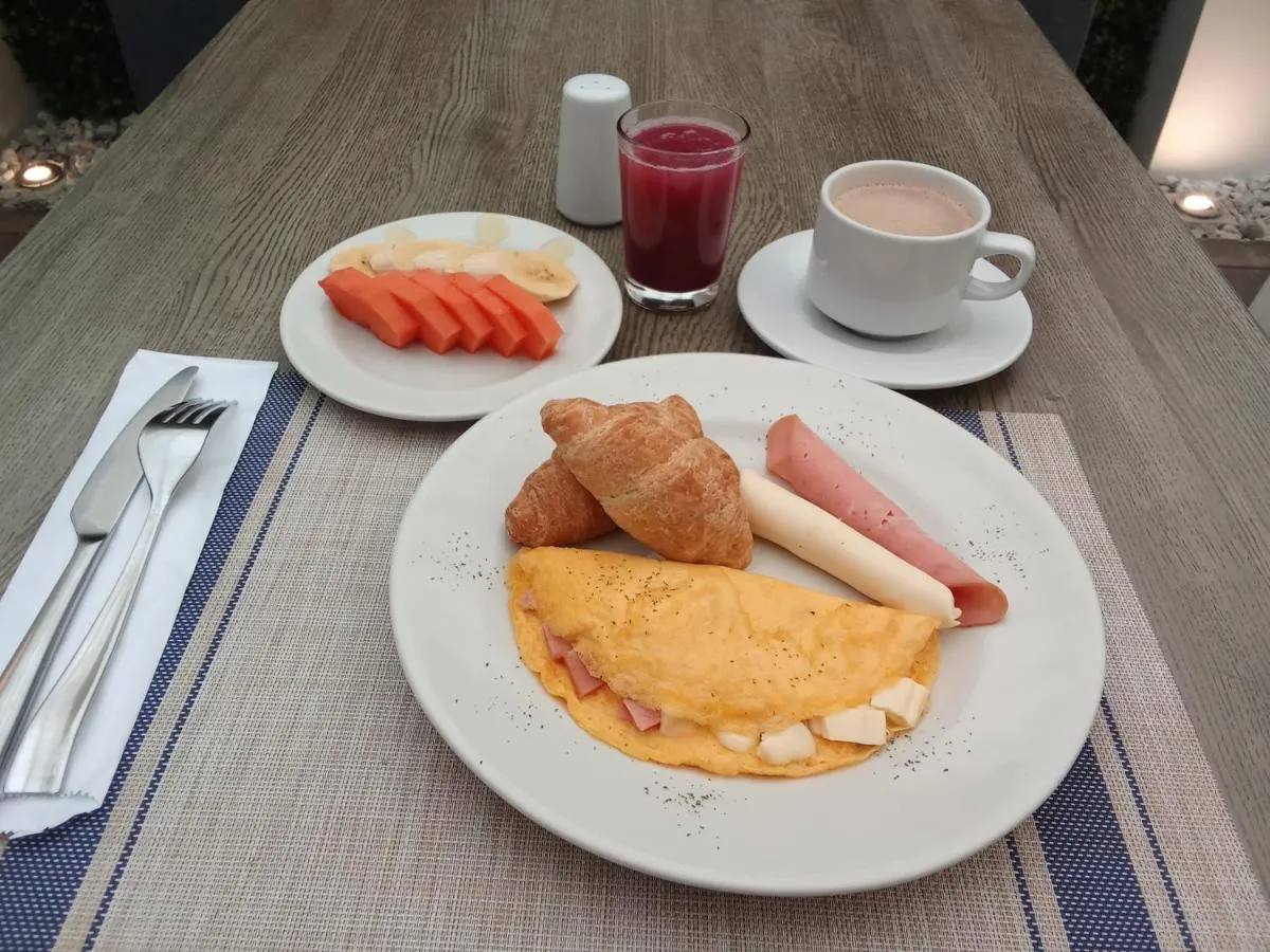 Image 2 of Hotel Confort 80 Zona Rosa