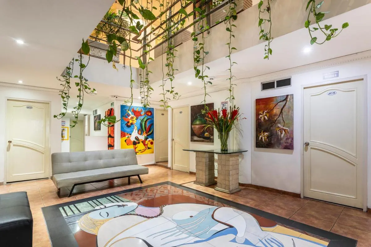 Image 4 of Hotel Picasso Inn