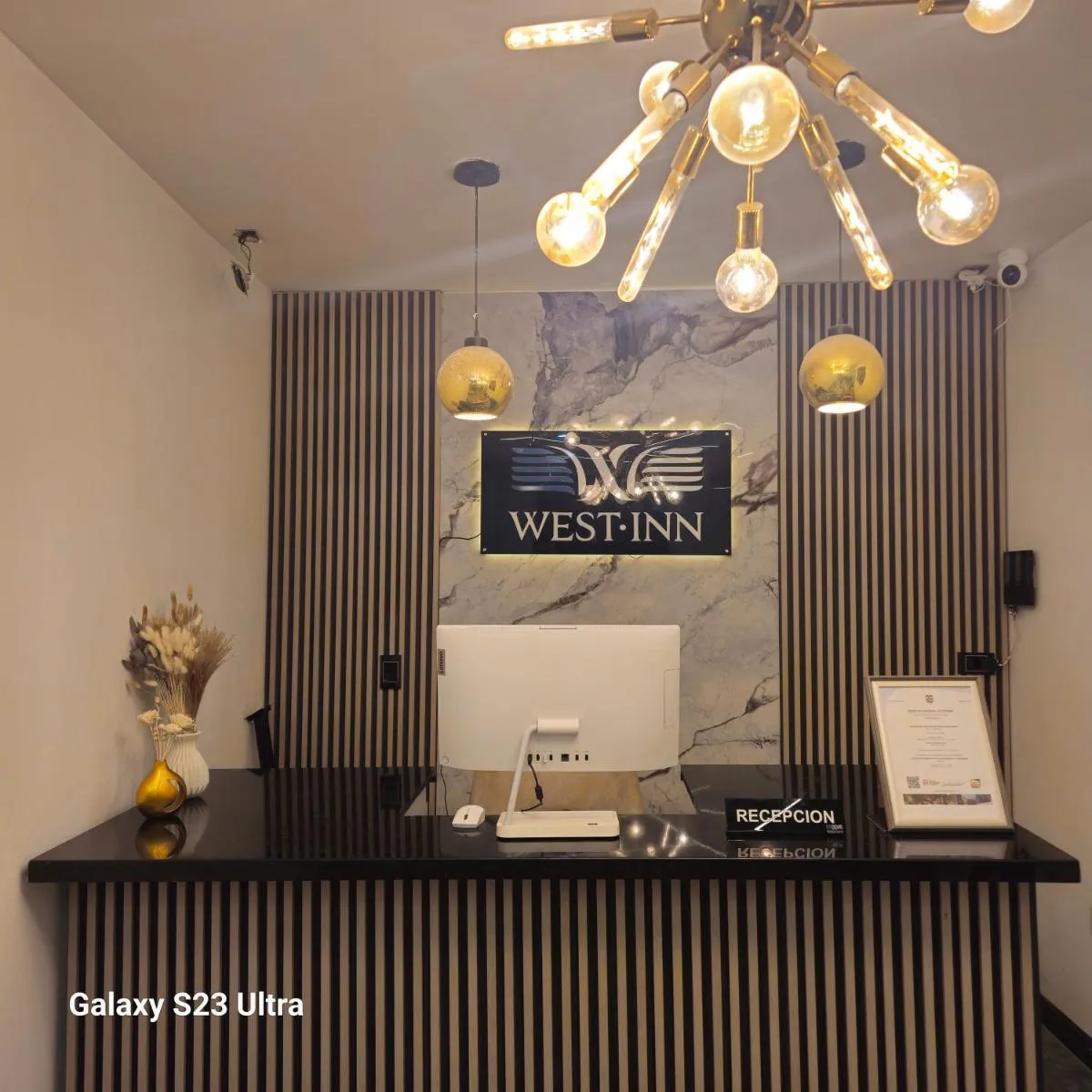Image 3 of Hotel West Inn