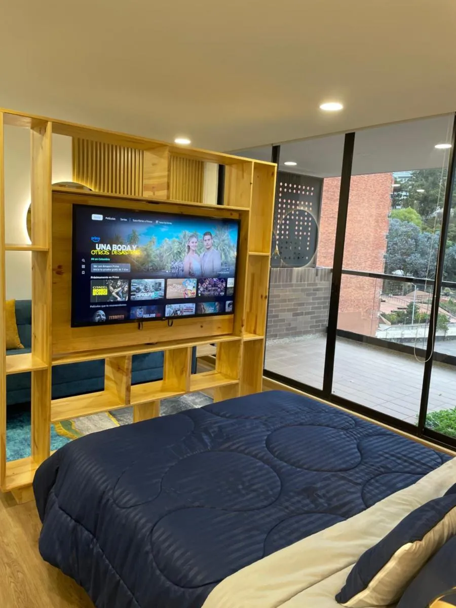 Image 3 of Mambo House 702