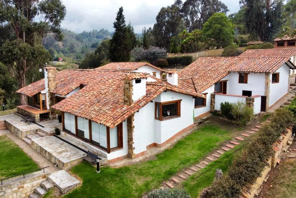 Image of Mansión de Yerbabuena Retiro en la Montaña