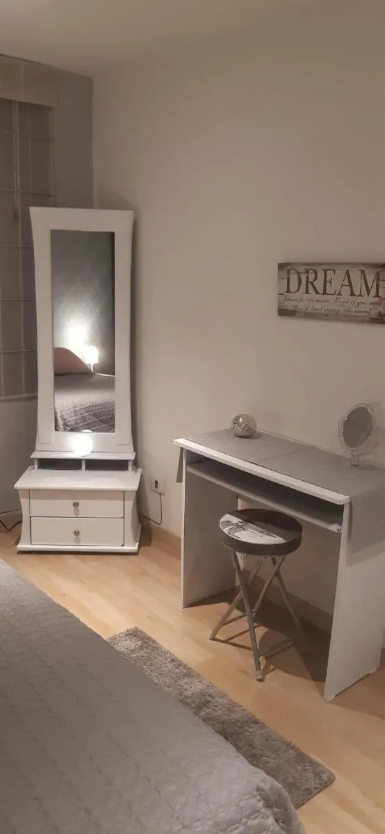 Image 3 of Modern and cozy apartment in Centro International