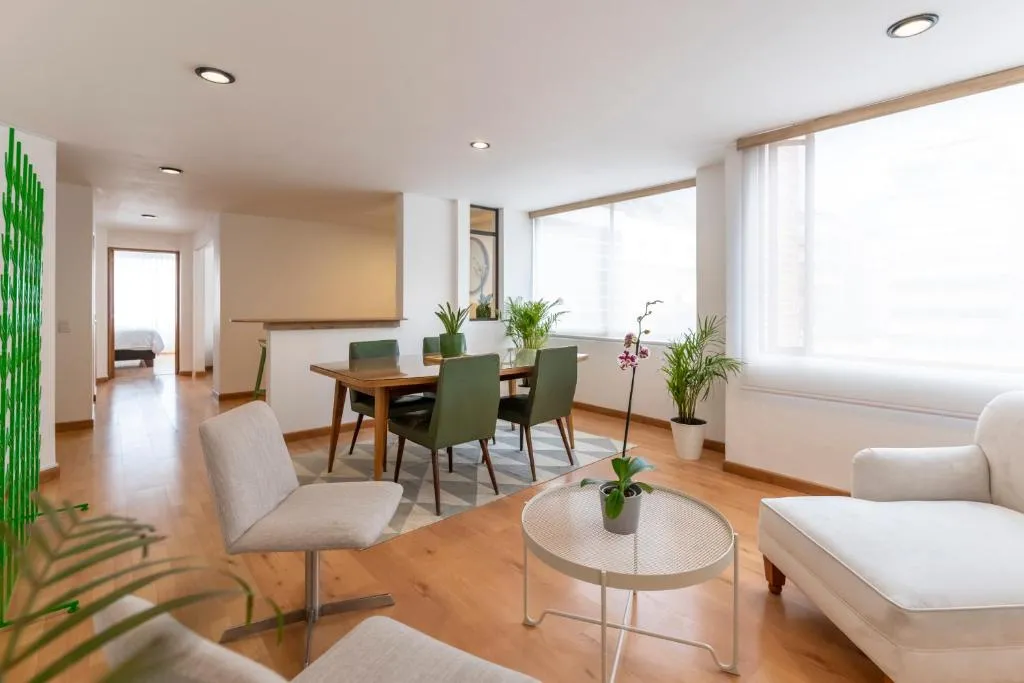 Image of Parque 93, Suite 402 ,Chic Arty Retreat for 4