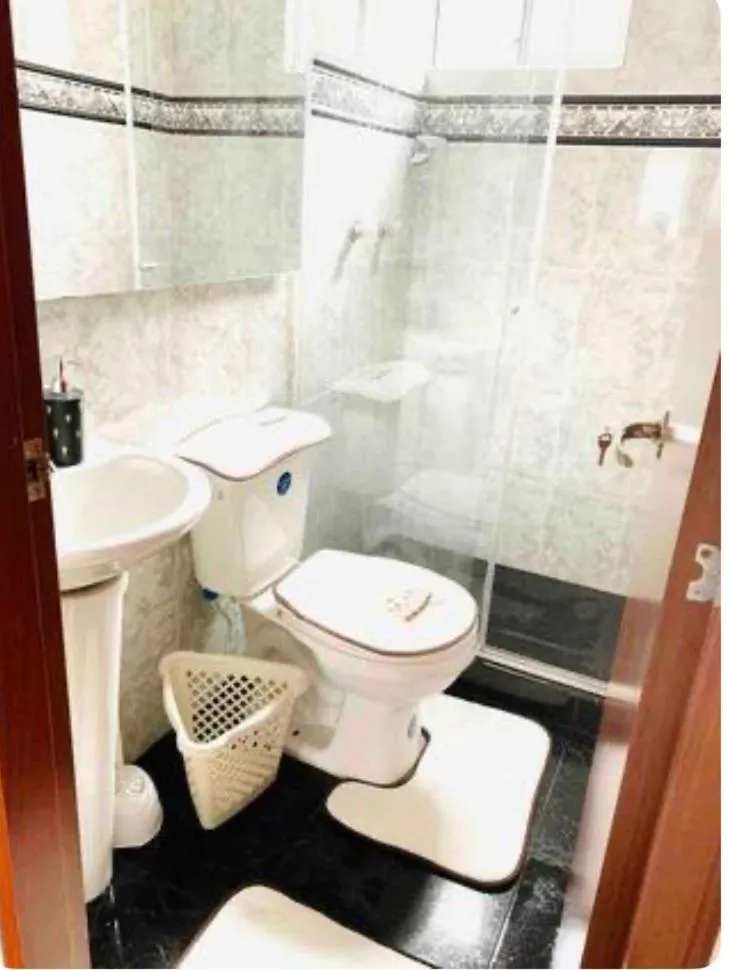 Image 6 of Pleasant Top Level Apartment Close to Shops