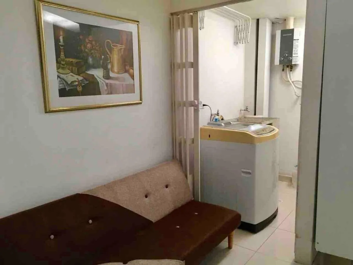 Image 4 of SPACIOUS 2 BEDROOM APARTMENT CENTRAL LOCATION 101
