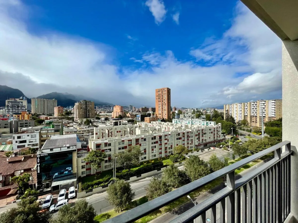 Image 1 of Spaceful apartment near Corferias Mountain View 3 hab- 804A