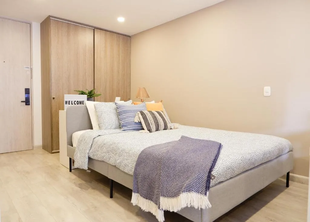 Image of The Petit Flat – Bright & stylish studio apartment near Unicentro