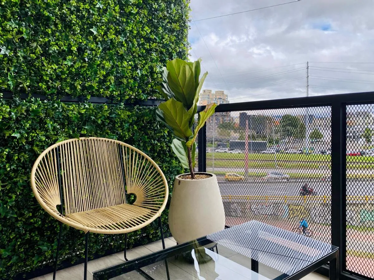 Image 1 of Wynwood House Polo