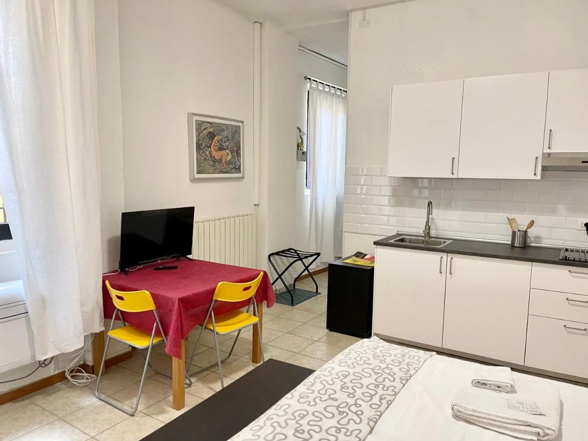 Image 2 of 1-Tourist House Bologna-Cefalonia – Self Check-in