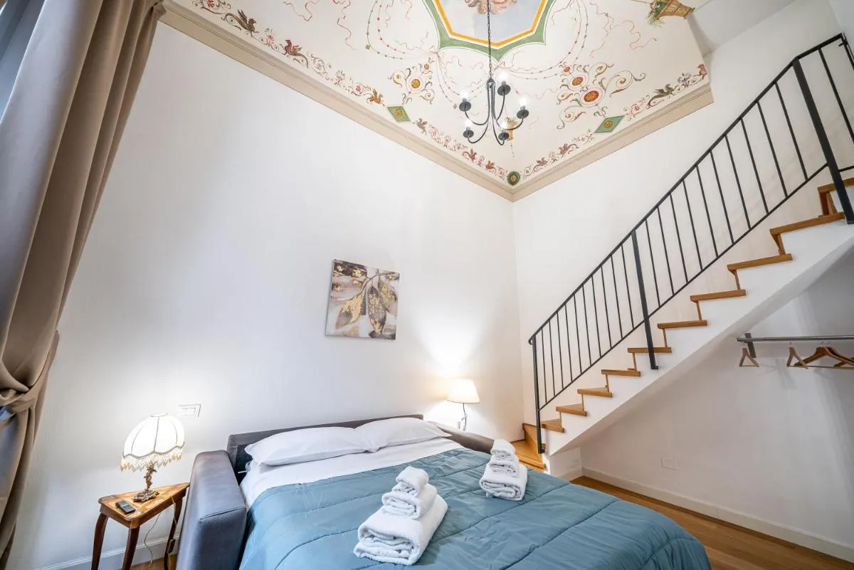 Image 3 of [3 minutes from Piazza Maggiore] Historical flat