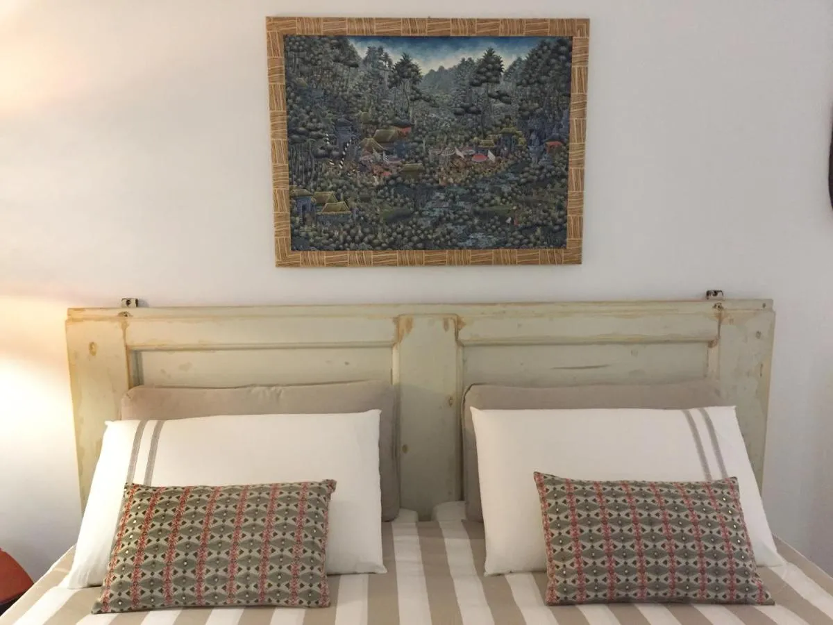 Image 1 of A casa di Esther