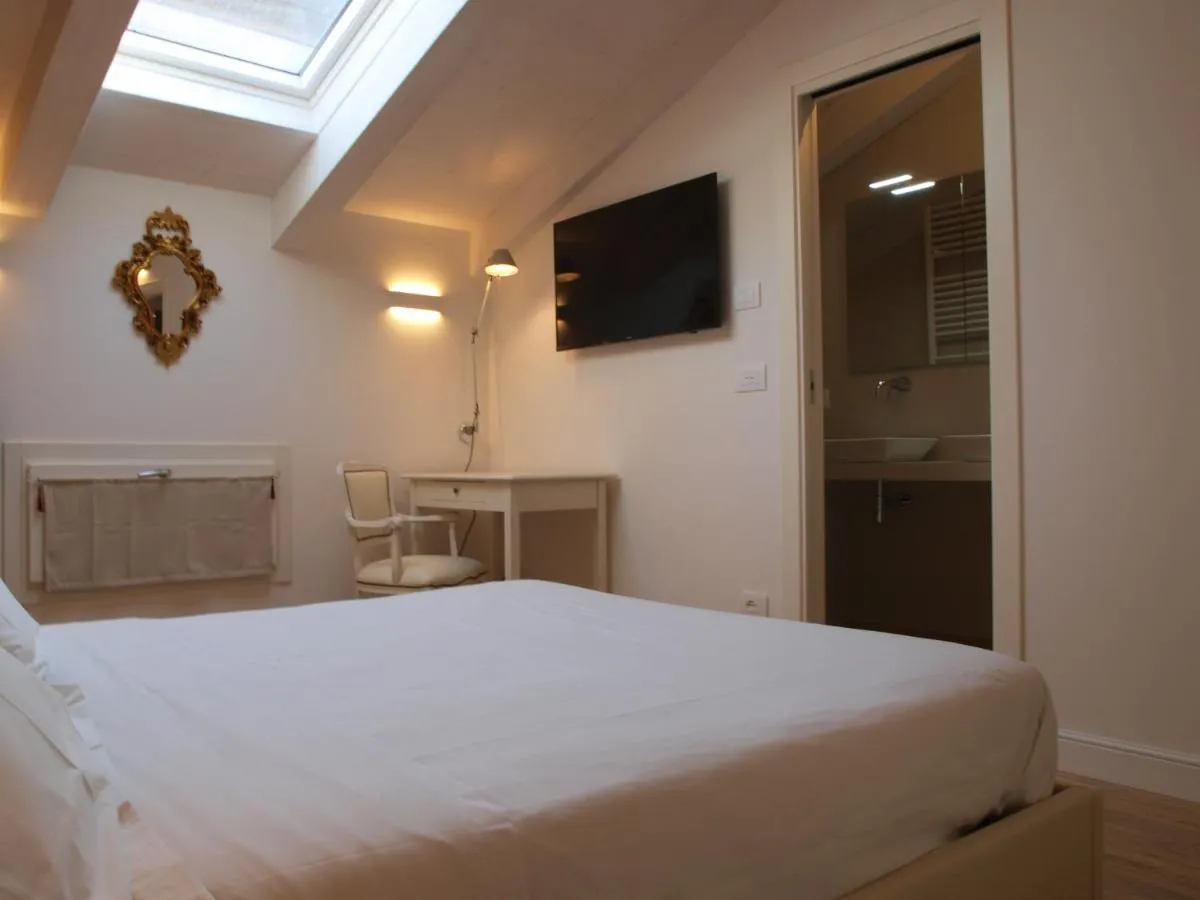 Image 2 of Acquaderni Rooms