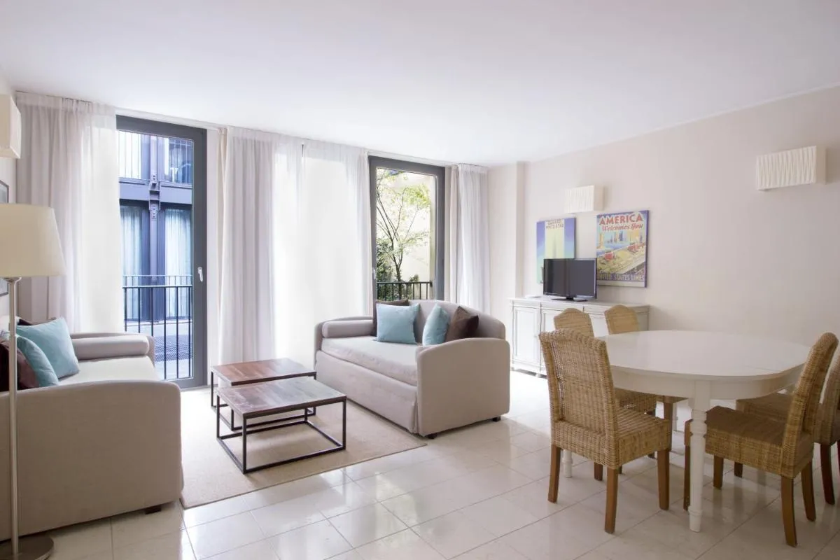 Image 4 of Adriano Residence