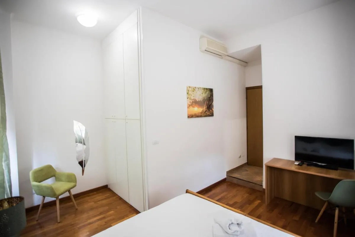 Image 4 of Affittacamere Le Camere di Porta San Felice – Self Check in