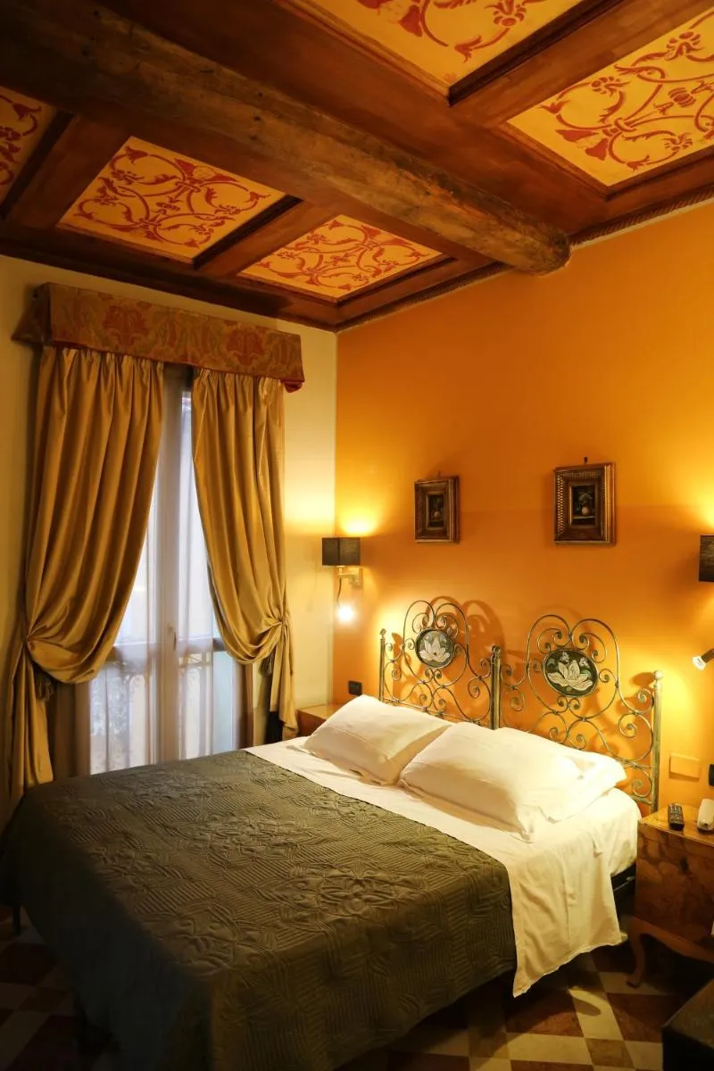 Image 3 of Albergo delle Drapperie