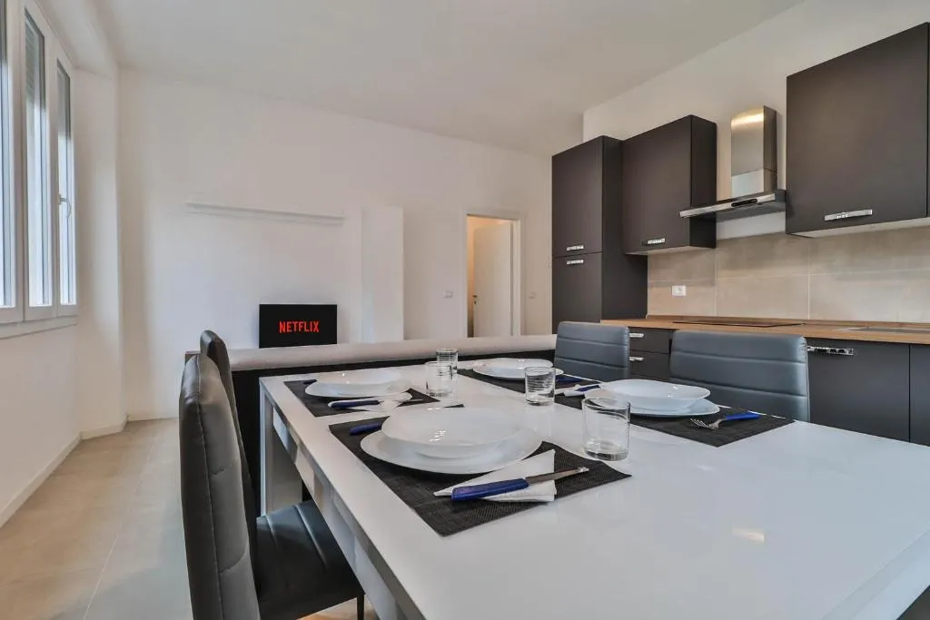 Image of Arcos – 10 minutes walk to Piazza Maggiore