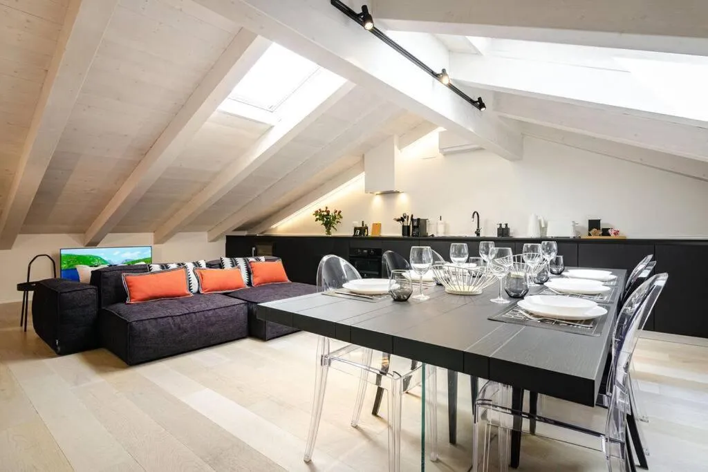 Image of Asinelli Luxury Apartment