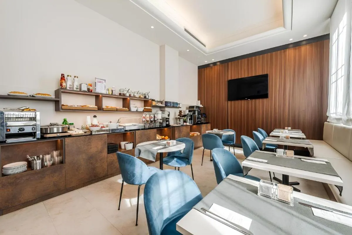 Image 3 of Astoria Boutique Apartments