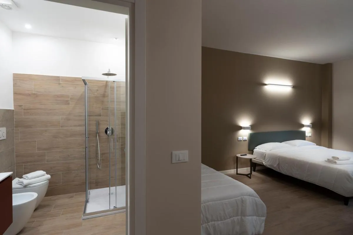 Image 2 of Astoria Comfort Rooms