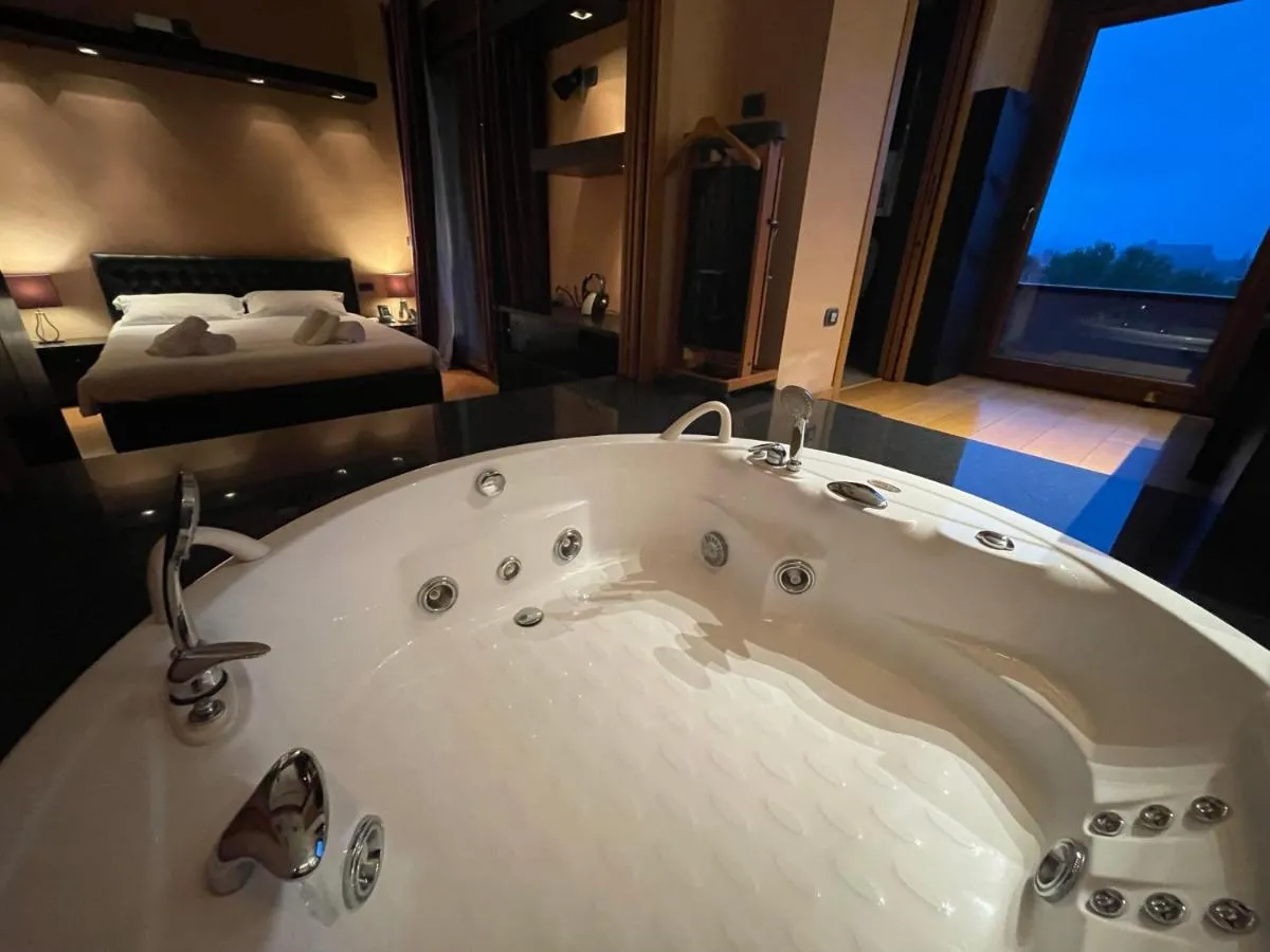 Image 2 of Attico con vista spettacolare e Jacuzzi