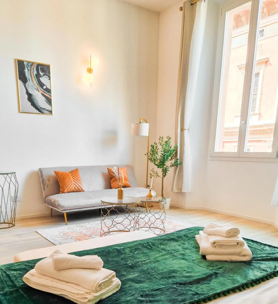 Image 4 of Aviana Suite