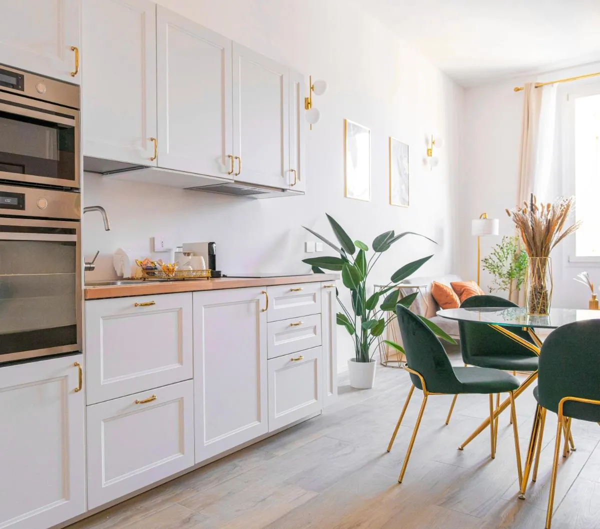 Image 1 of Aviana Suite