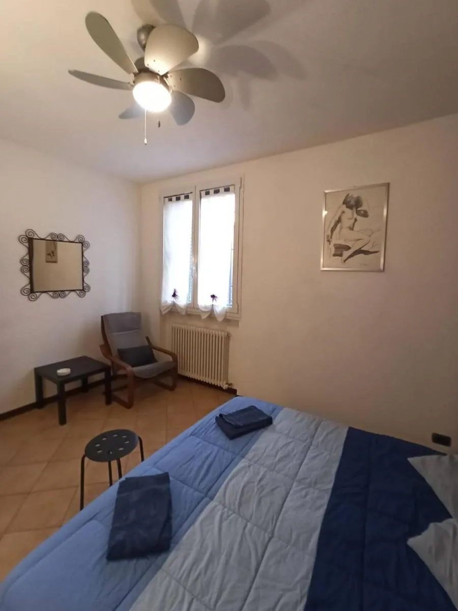 Image 5 of B&B Number 9