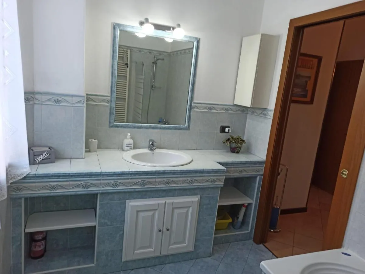 Image 2 of B&B Number 9