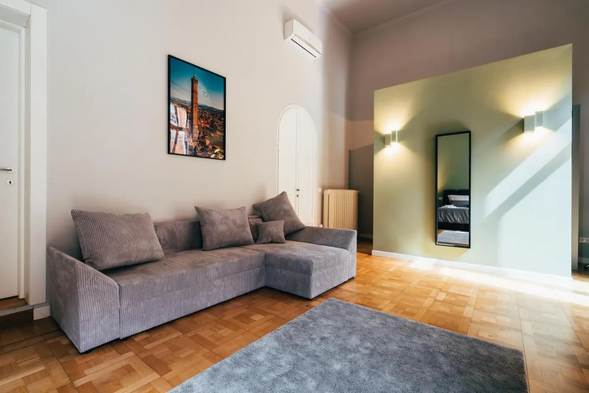 Image 2 of BOLOGNA SUITES – PRIVATE BATHROOM