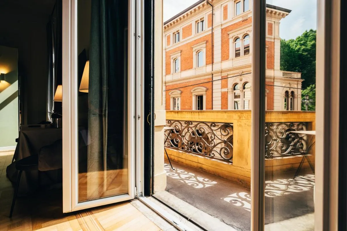 Image 6 of BOLOGNA SUITES – PRIVATE BATHROOM