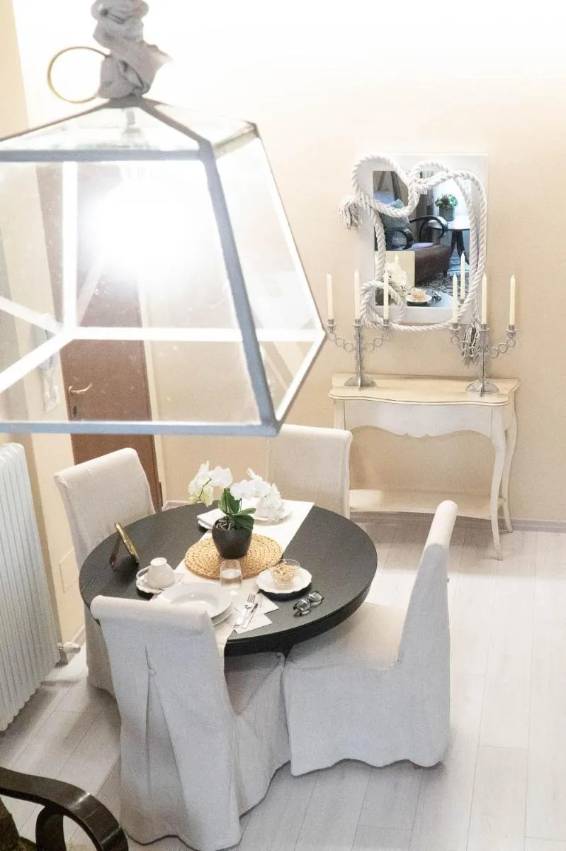Image 3 of Beauty Case intimate, quiet and central apartment