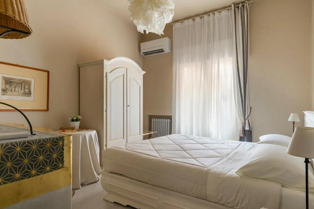 Image of Beauty Case intimate, quiet and central apartment