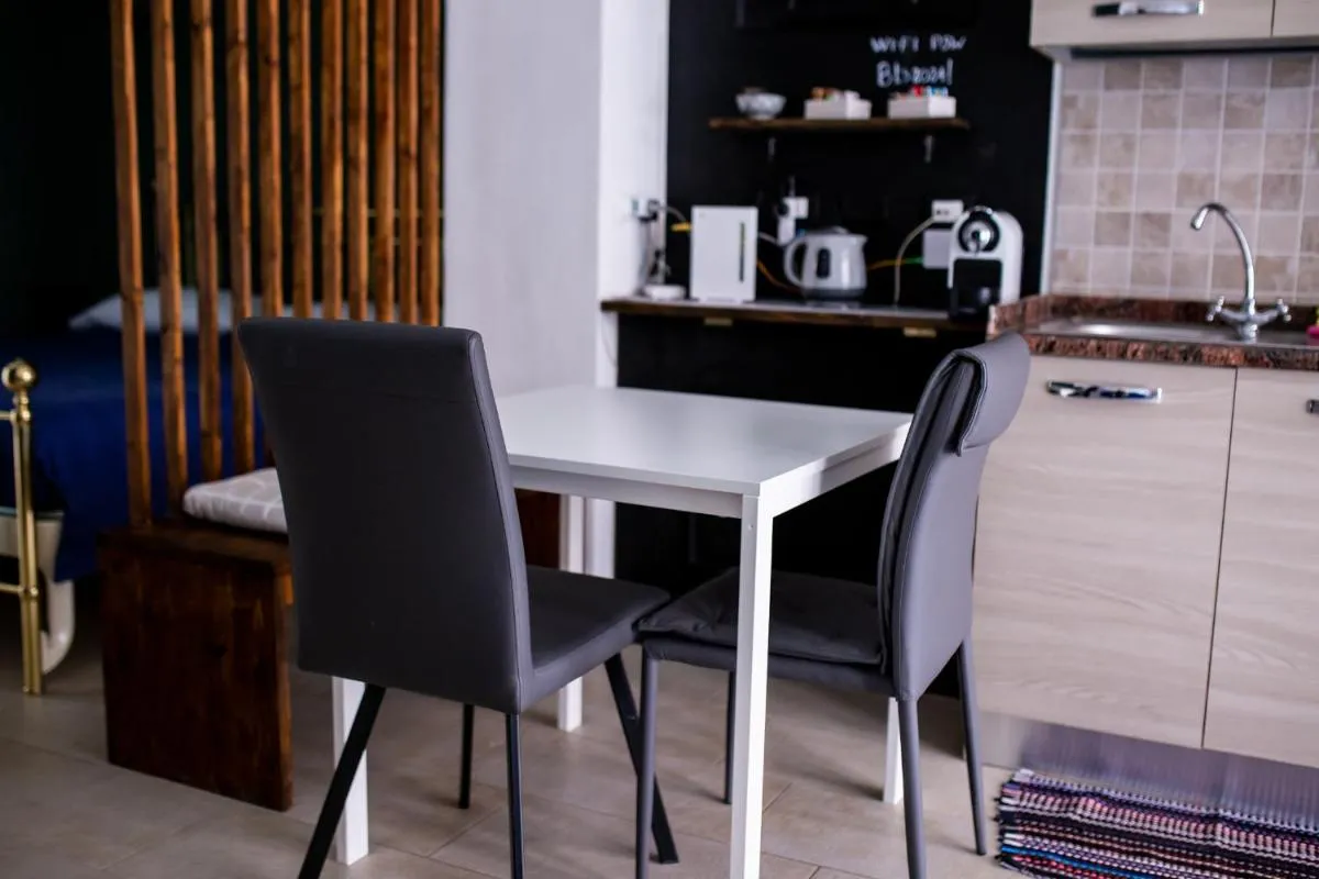 Image 2 of Bologna Travel Suite