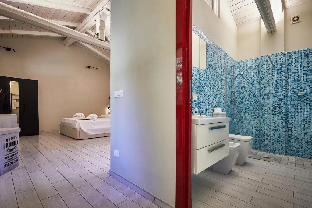 Image of CARLOTTA FIERA SUITE
