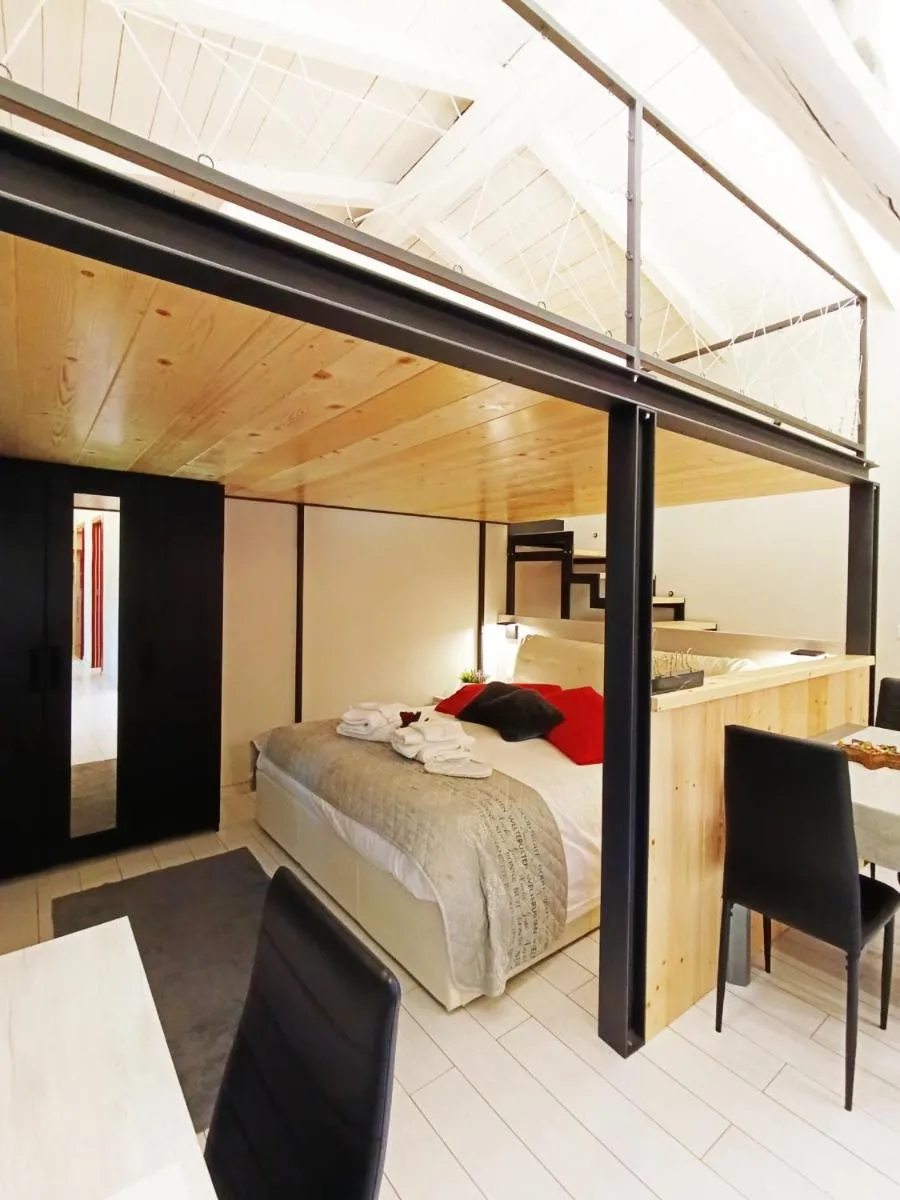 Image 4 of CARLOTTA FIERA SUITE
