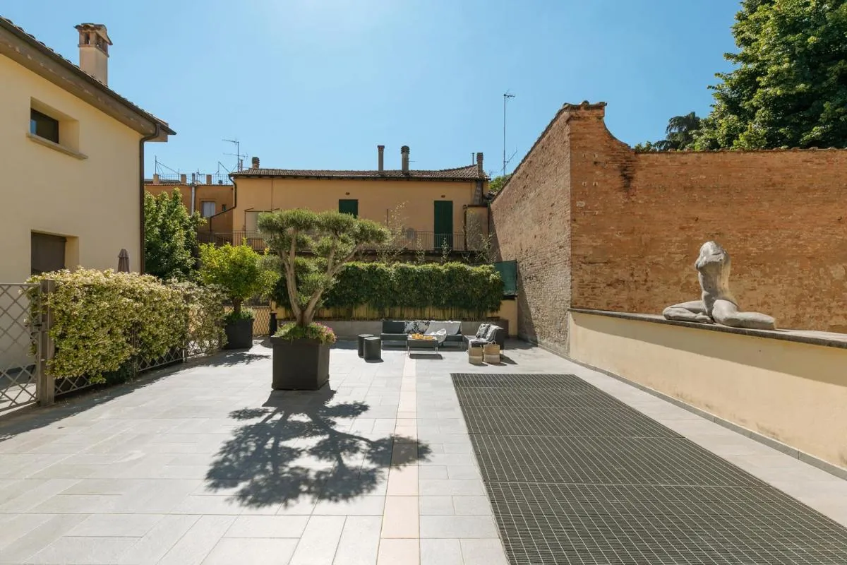 Image 5 of Carducci Residence