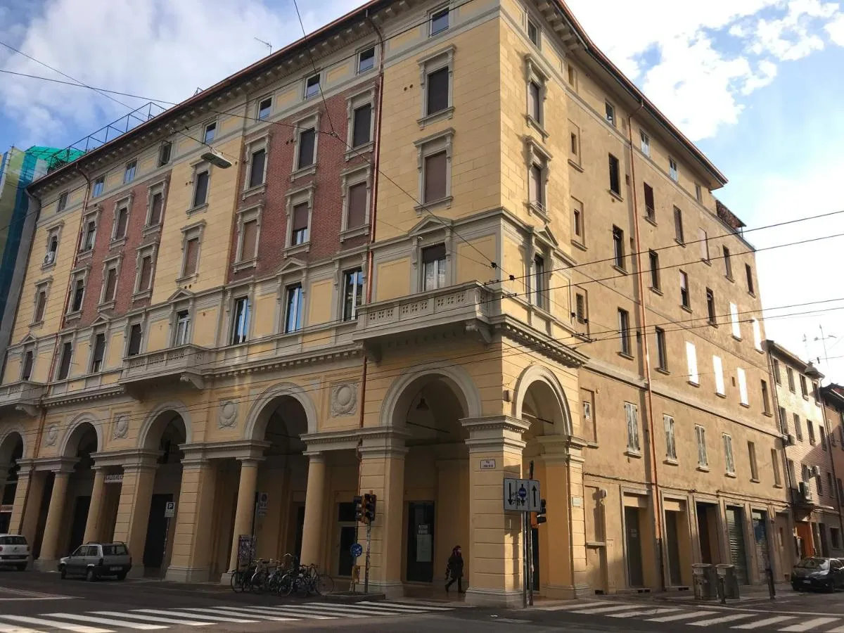 Image 5 of Casa Decó