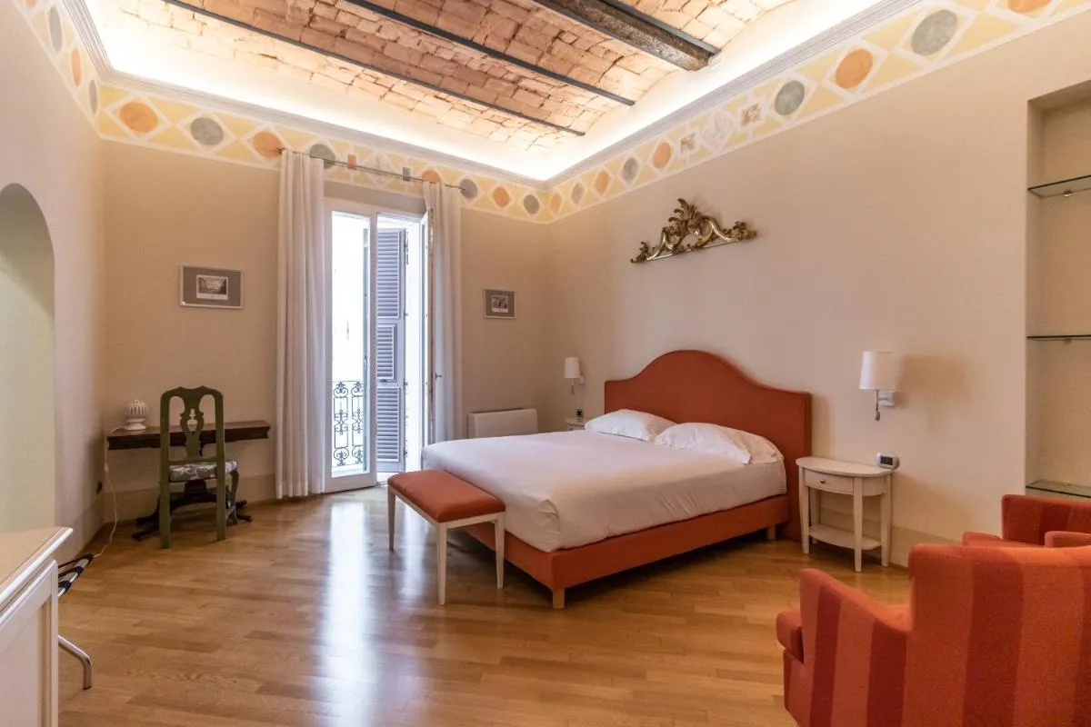 Image 1 of Casa Isolani Luxury Rooms Piazza Maggiore