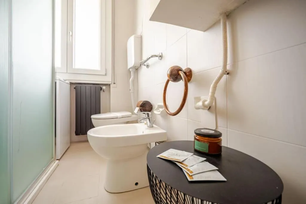 Image 5 of Casa con 2 Camere da Letto e Parcheggio a Bologna