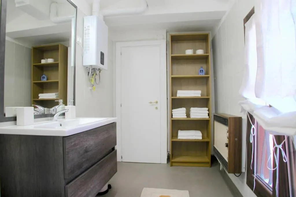 Image 2 of Casa di Spagna