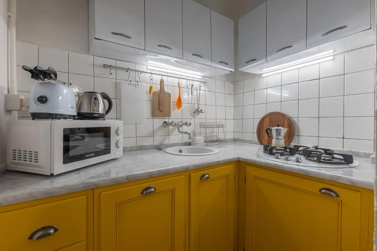Image 2 of Central Apartment With Private Courtyard!