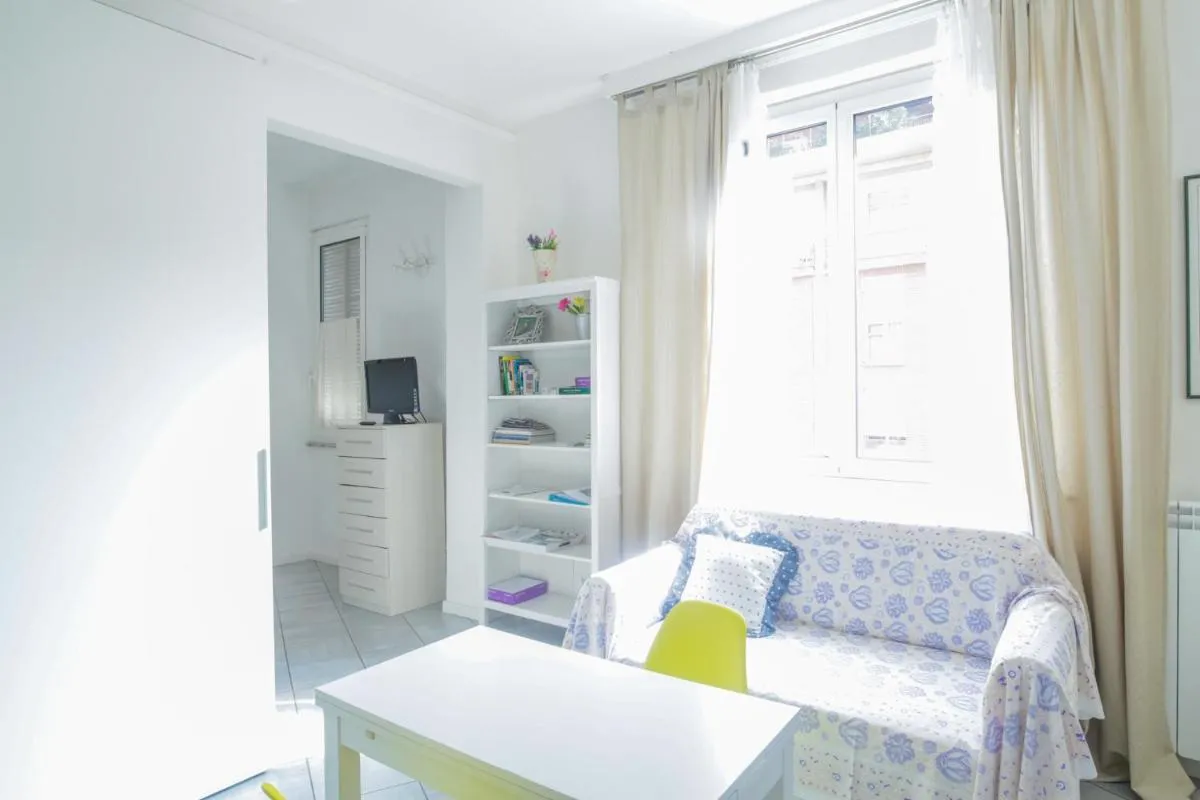 Image 4 of Central cosy apartment
