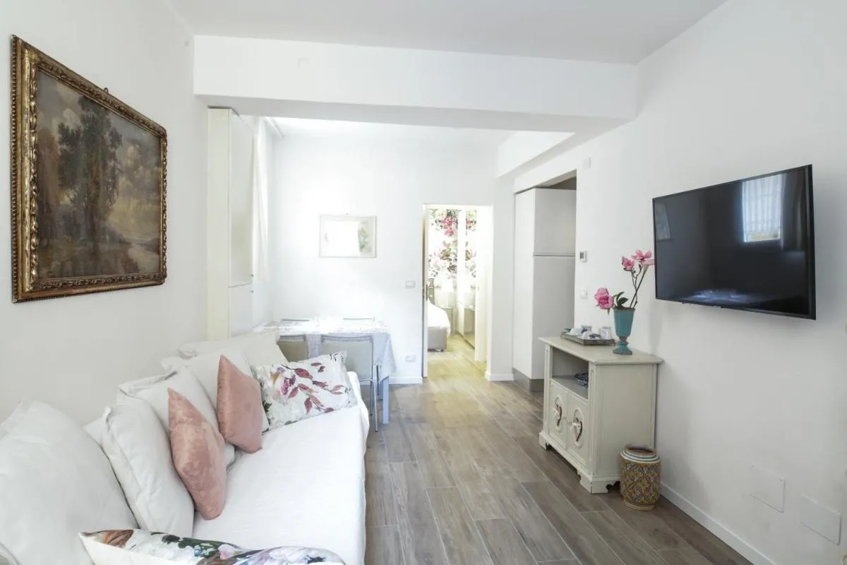 Image 4 of Charming and cosy apartment