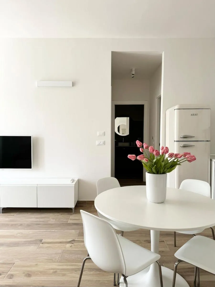 Image 2 of Comfort a Bologna