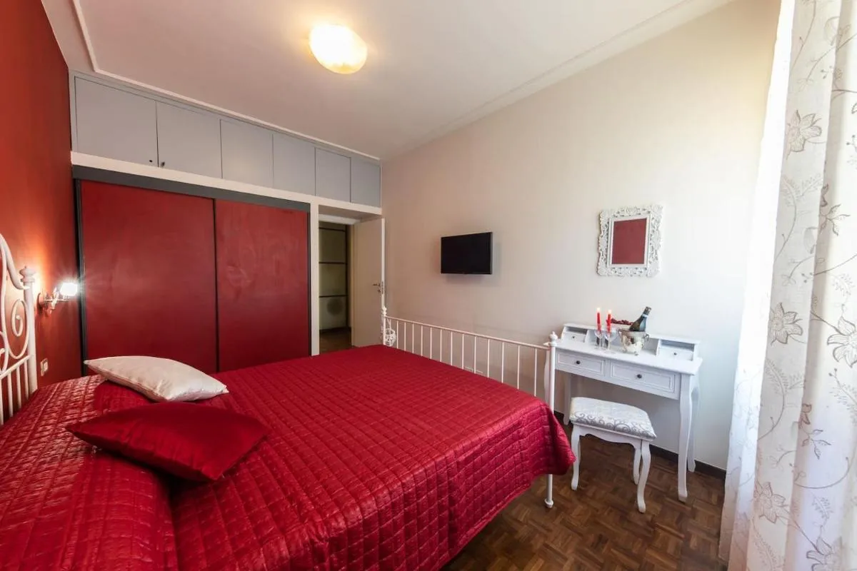Image 5 of Downtown Bologna Apartment
